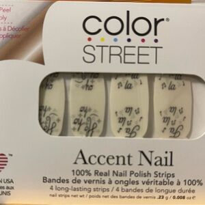 Color Street Accent Nail Polish Strips - Musical White GOT CAROLED AWAY